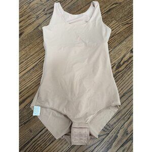 NOWT Leonisa Shapewear Size Medium